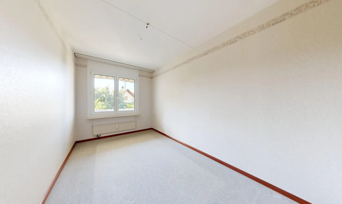 Practical 4-room apartment with large balcony in the Längi district - Photo 10 of 11