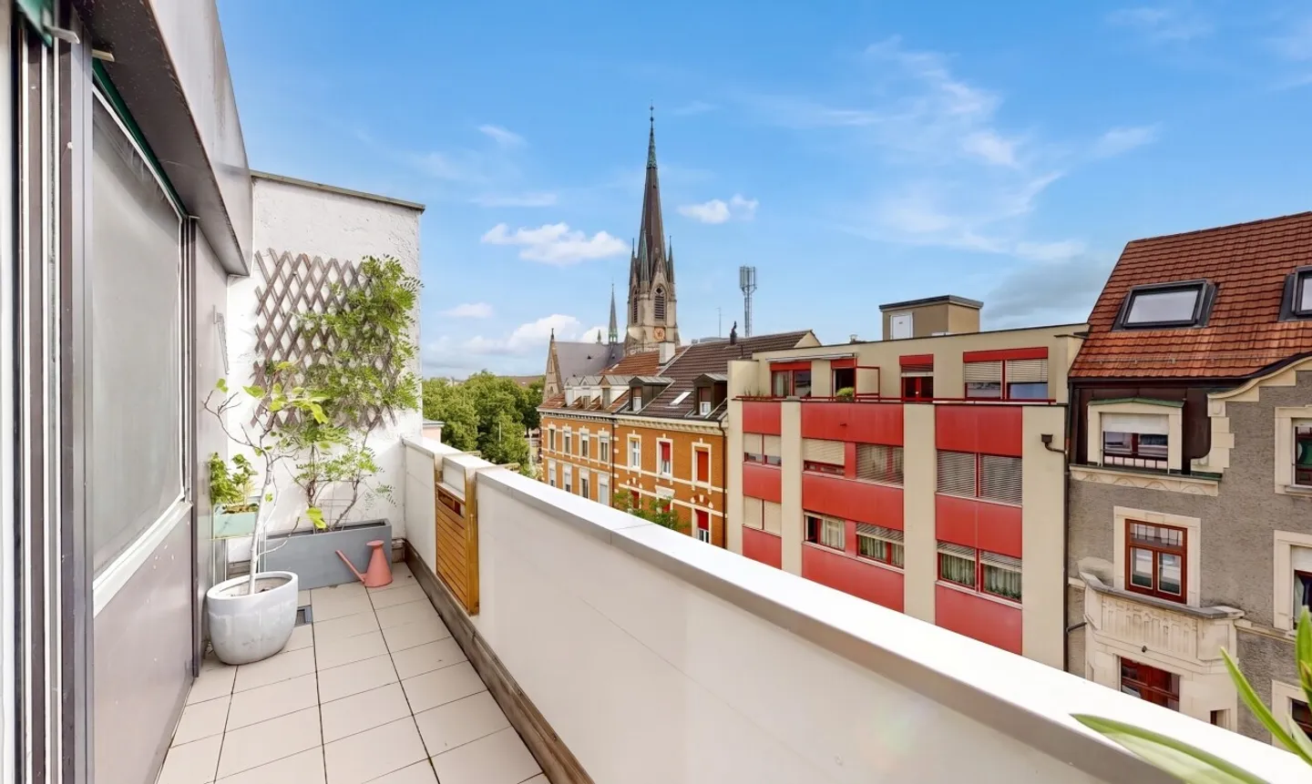 Stylish Maisonette Apartment with Garage in the Heart of Kleinbasel - Photo 5 of 11