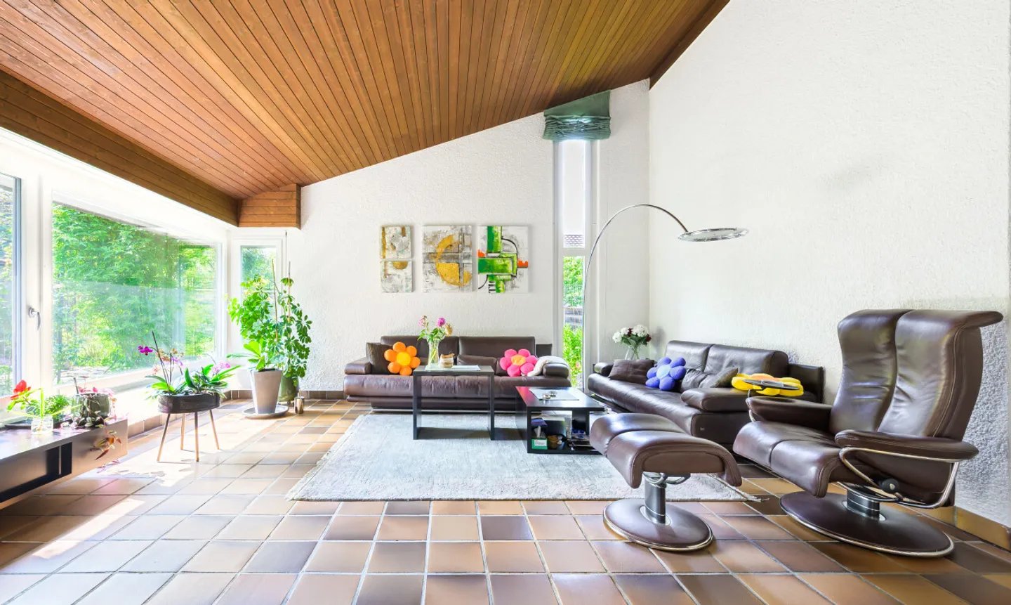 Maison individuelle exclusive à Grabs avec piscine naturelle et vue dans un emplacement de choix - Photo 2 sur 13