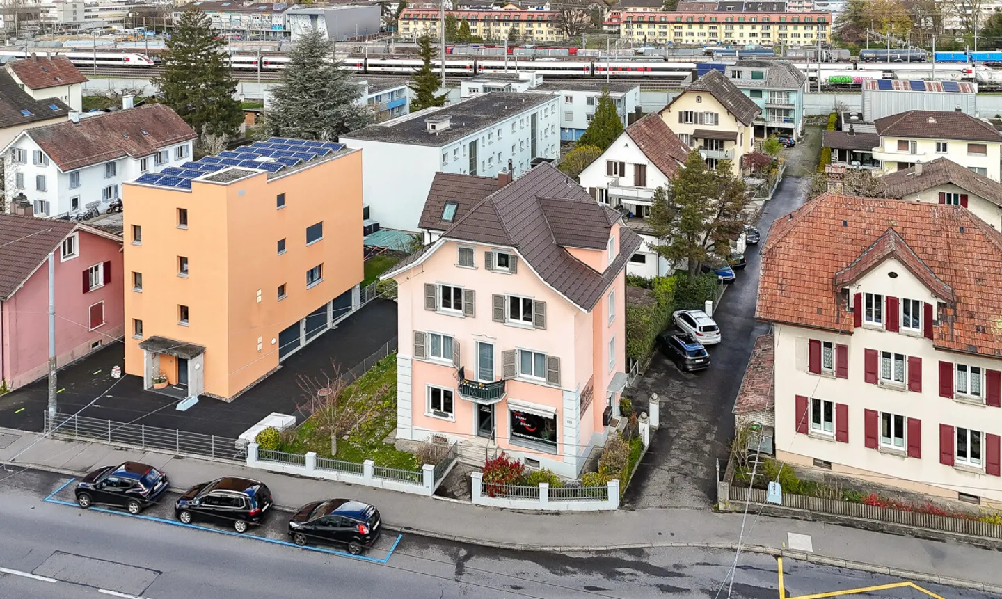 Investitionsobjekt mit Garten - Foto 1 von 11