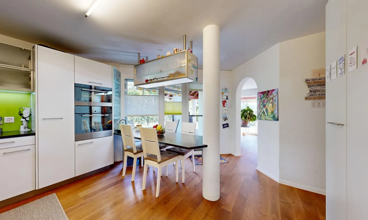 Exclusive 6.5-room single-family house with swimming pool & beautiful garden area - Photo 5 of 11