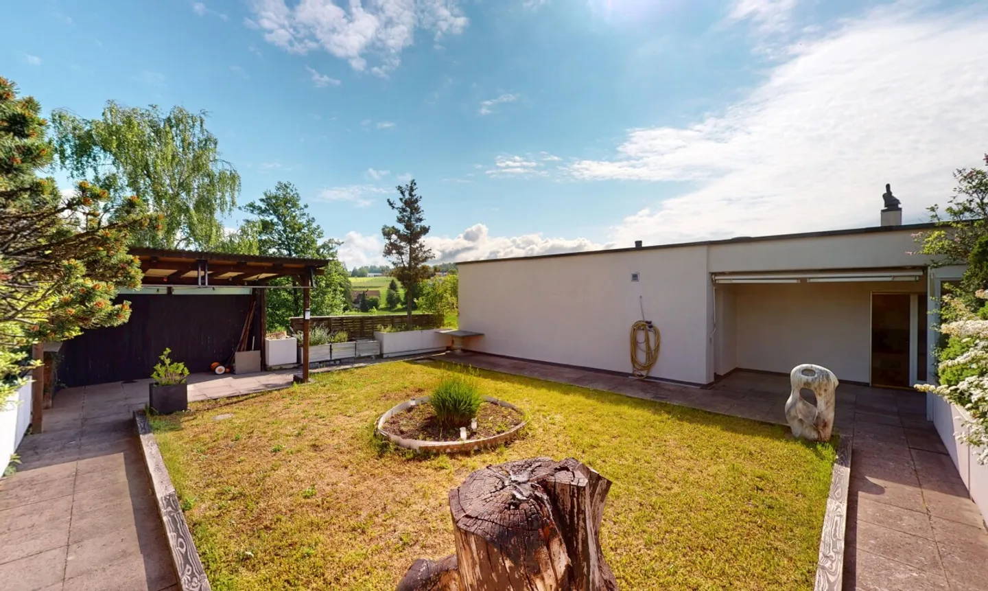 4.5-room penthouse apartment with a grand terrace on Mutschellen - Photo 1 of 13