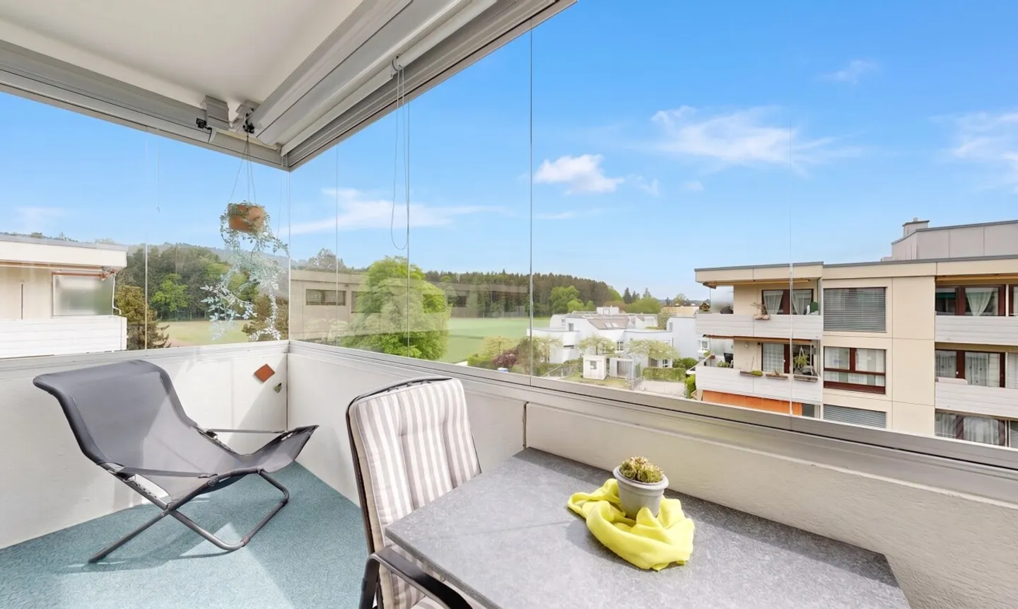 Appartamento 4.5 camere ben curato in una posizione tranquilla a Schönbühl - Foto 4 di 11