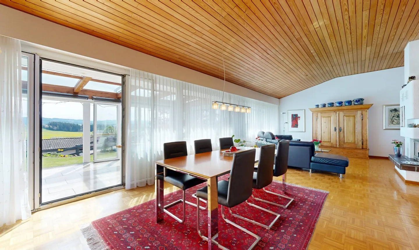 Spacious Detached House with Panoramic Views in Zuzwil - Photo 4 of 11
