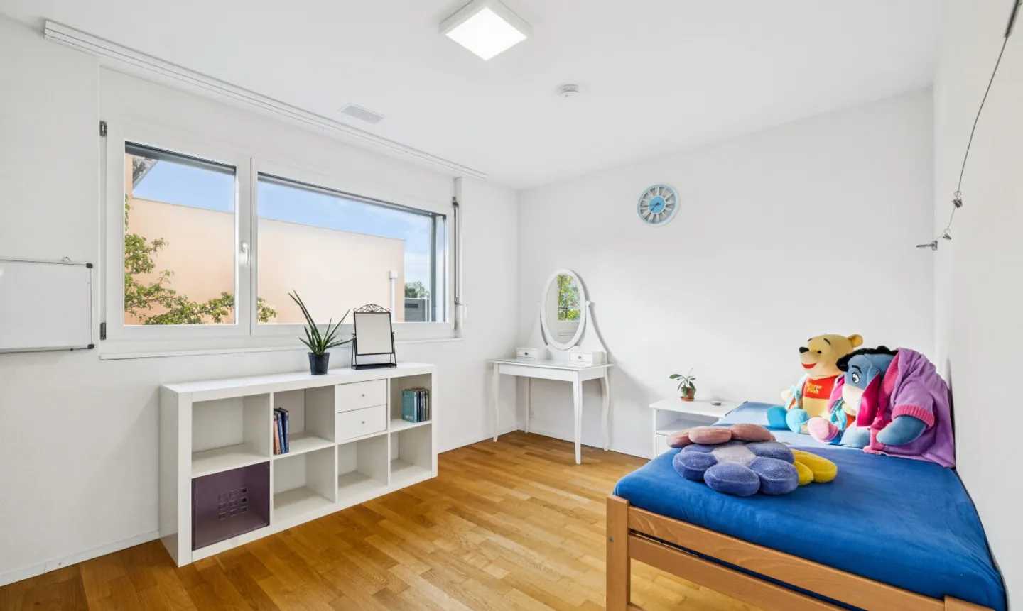 Maison individuelle élégante avec jardin et terrasse sur le toit - Photo 8 sur 11