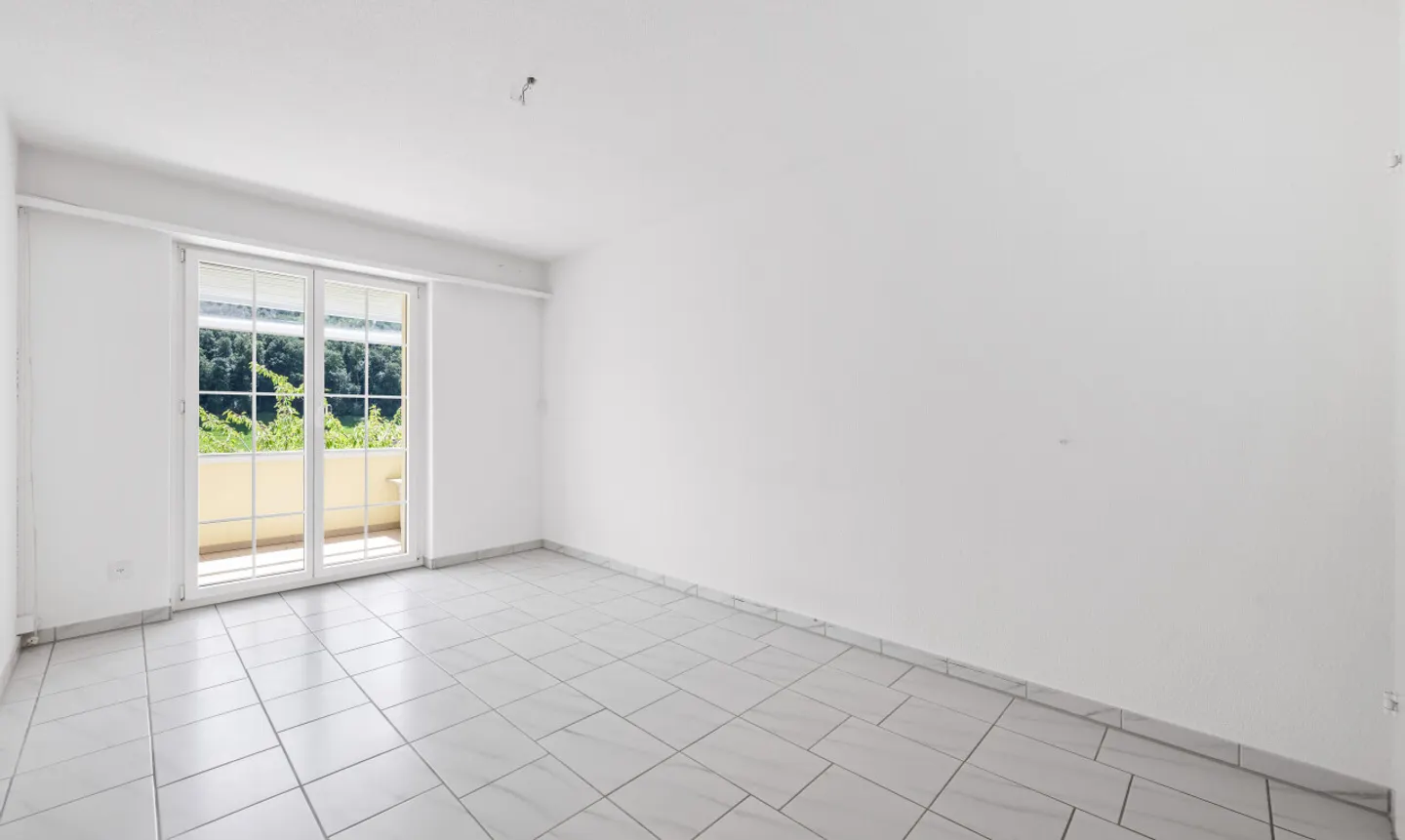264 m² Living Comfort with Conservatory and Wonderful Views - Photo 7 of 11