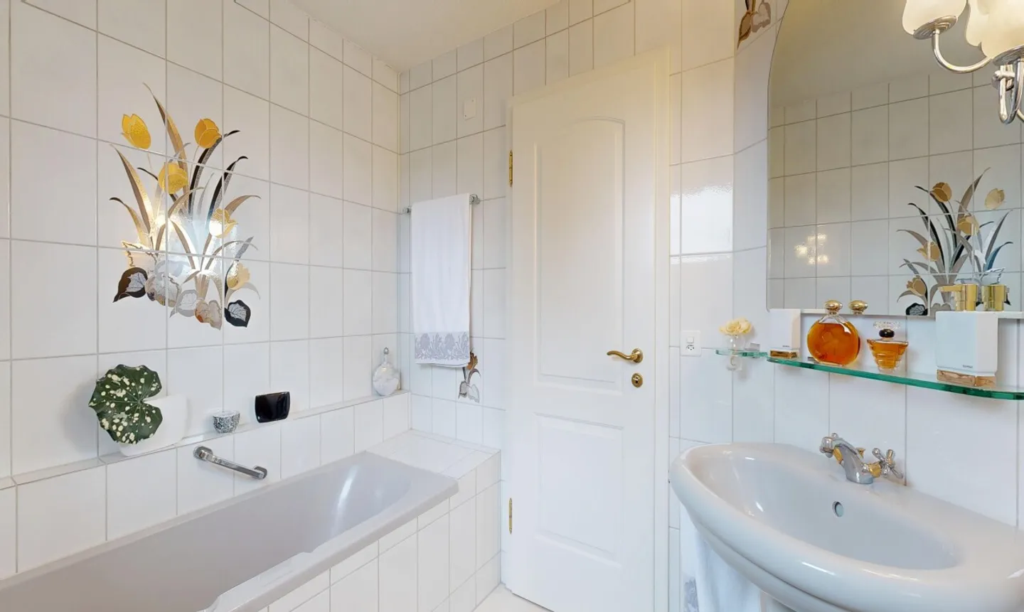 Grosszügige Dachwohnung mit viel Charm an ruhiger Lage - Photo 8 of 11