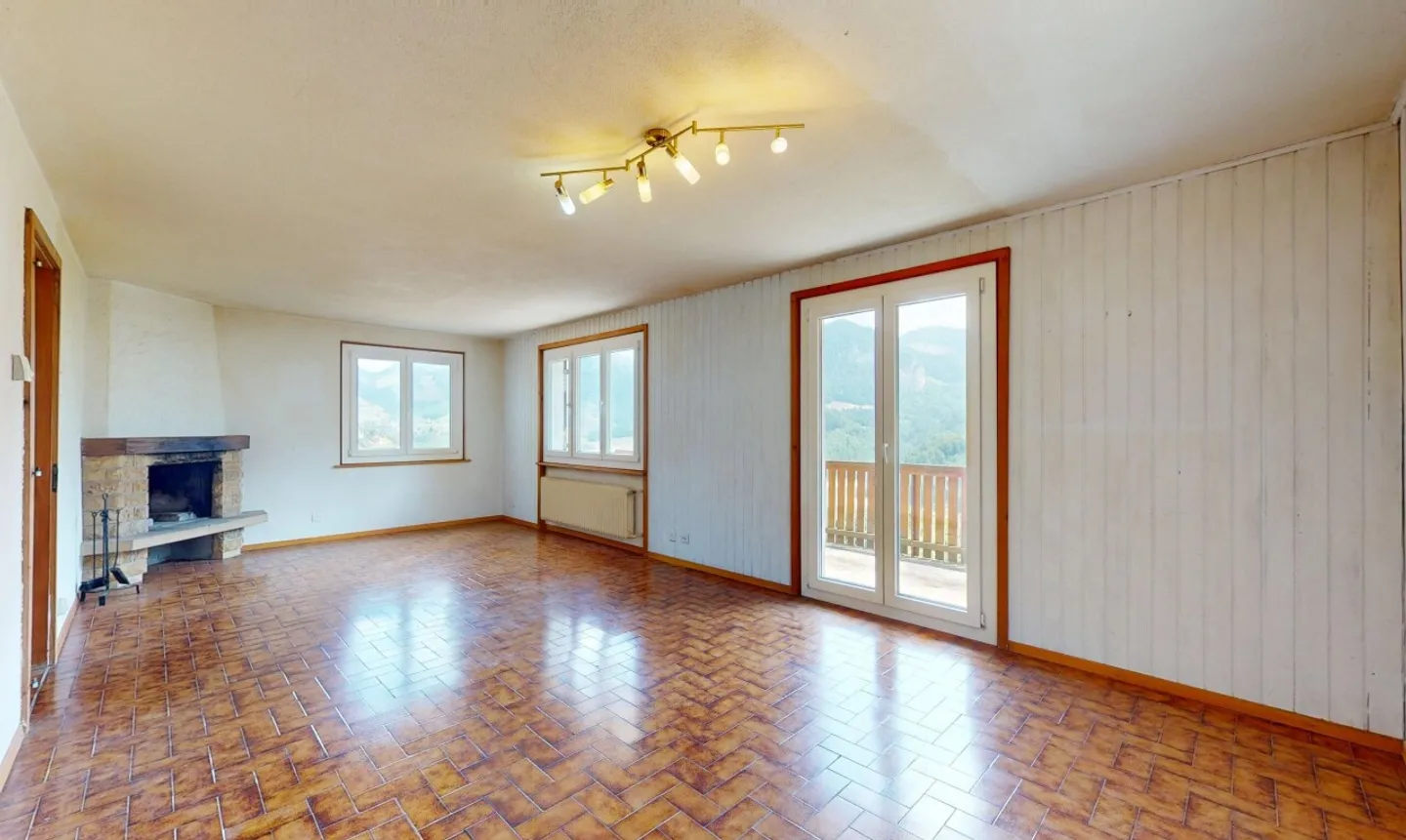 Vista panoramica e fascino autentico: Un chalet da reinventare - Foto 10 di 13