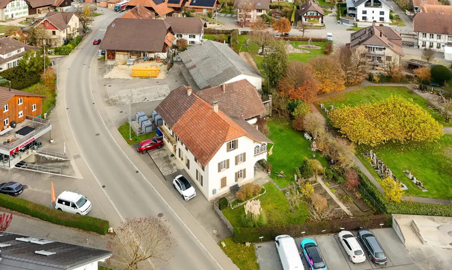 Affascinante casa bifamiliare con potenziale a Kappelen - Foto 2 di 11