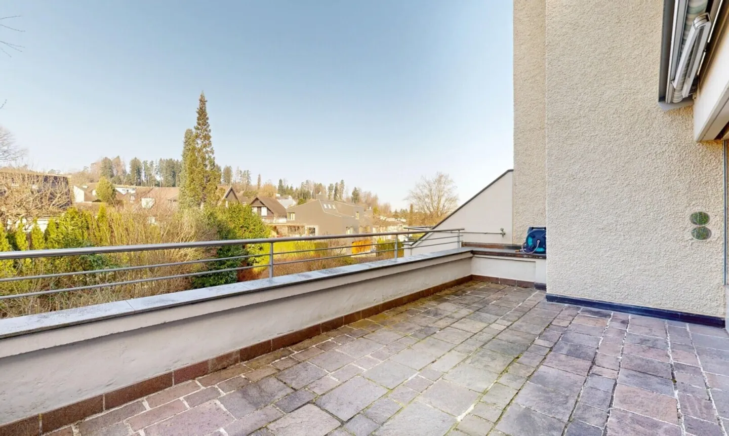 Einfamilienhaus-Feeling in Ebmatingen – Maisonette über drei Etagen - Foto 7 di 11