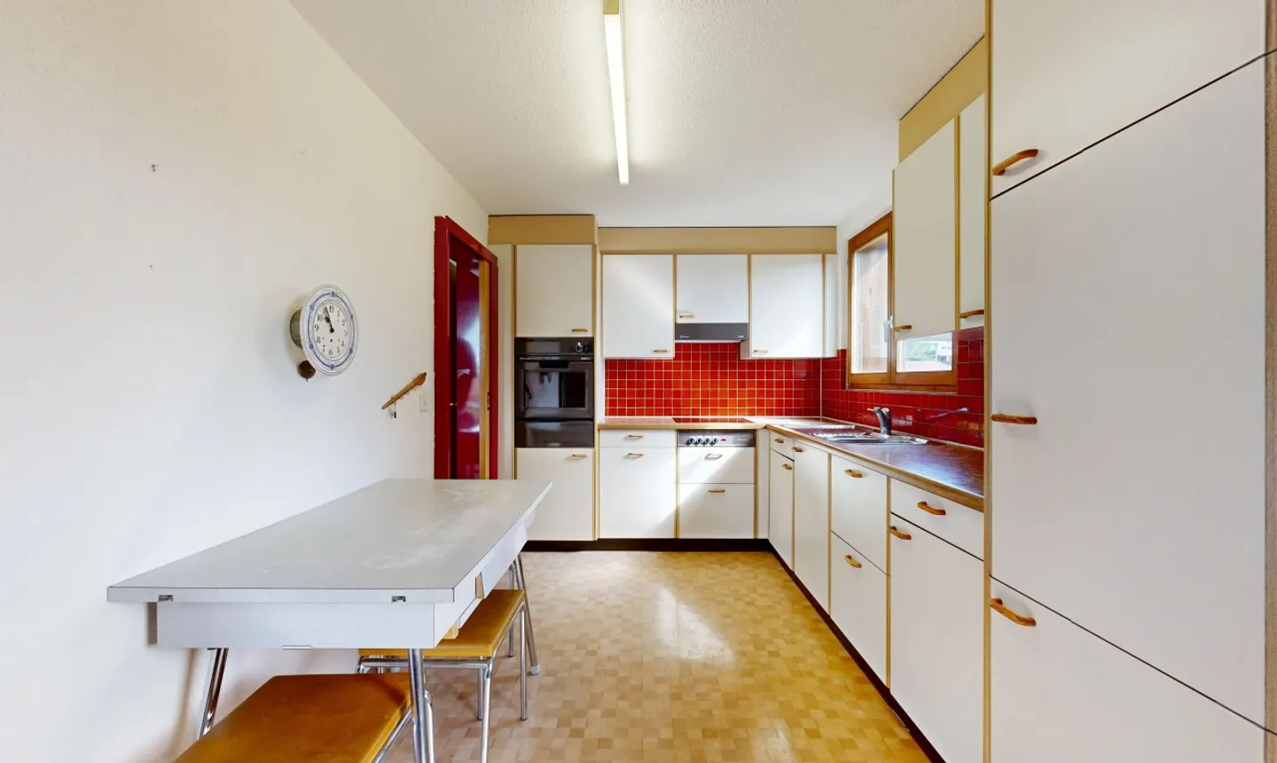 Spacieux appartement de 5 pièces sur deux niveaux, lumineux et calme - Photo 4 of 11