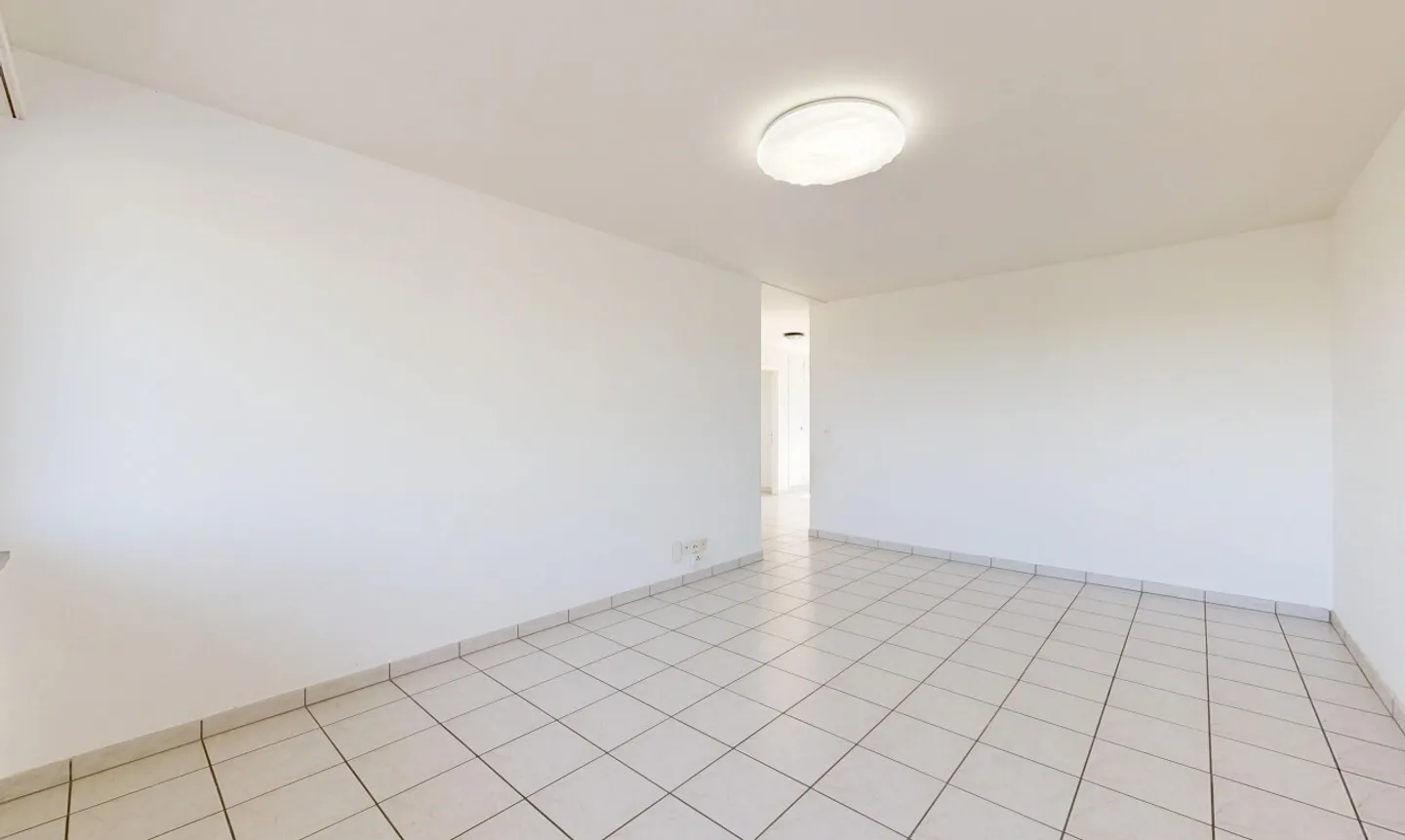 Appartement lumineux de 4,5 pièces avec balcon et vue sur le Rhin à Stein AG - Photo 5 sur 11