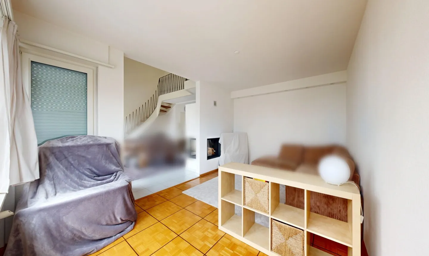 Maisonette penthouse with three balconies and private garden area - Photo 7 of 11