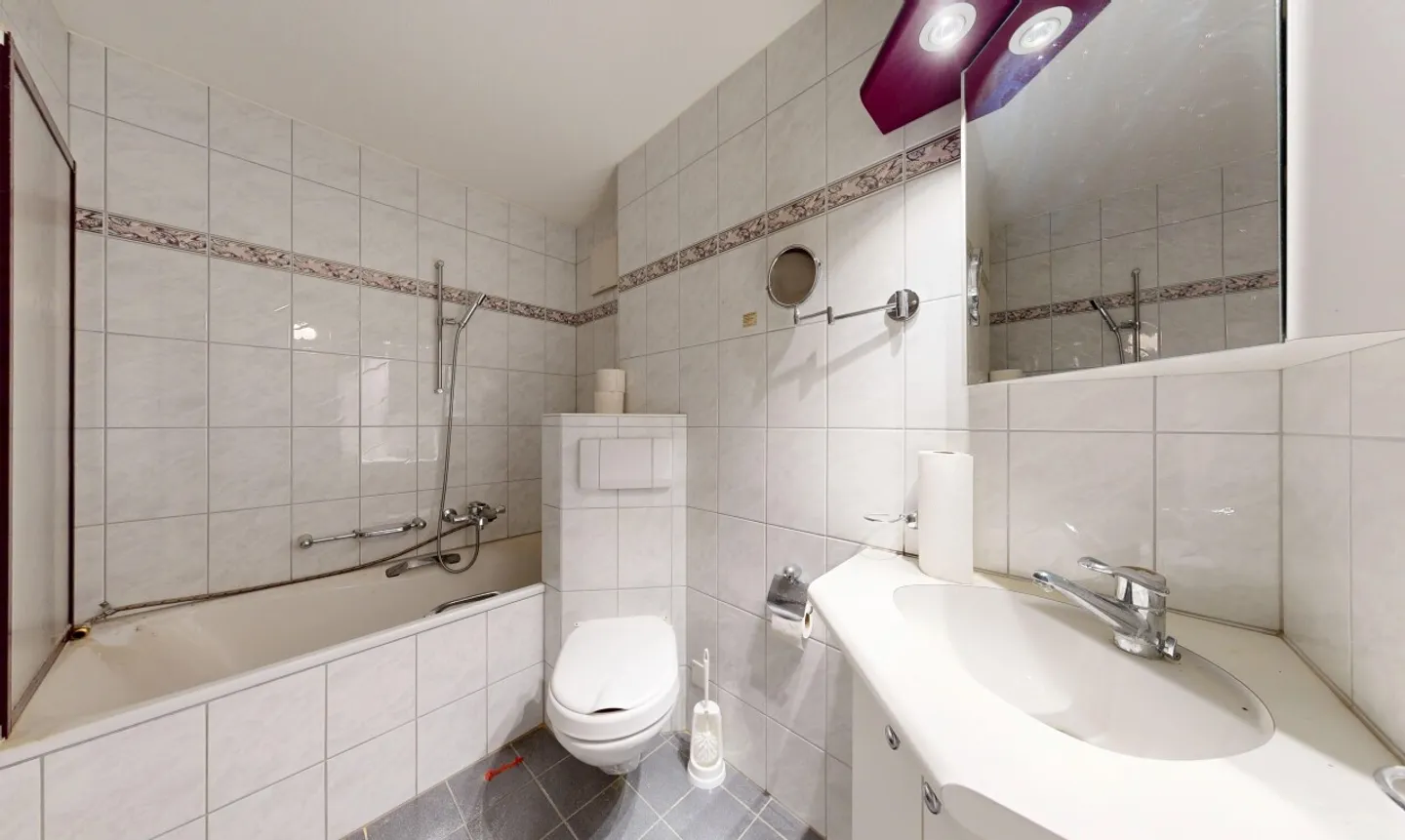 2.5-room apartment with terrace and plenty of design potential - Photo 5 of 11