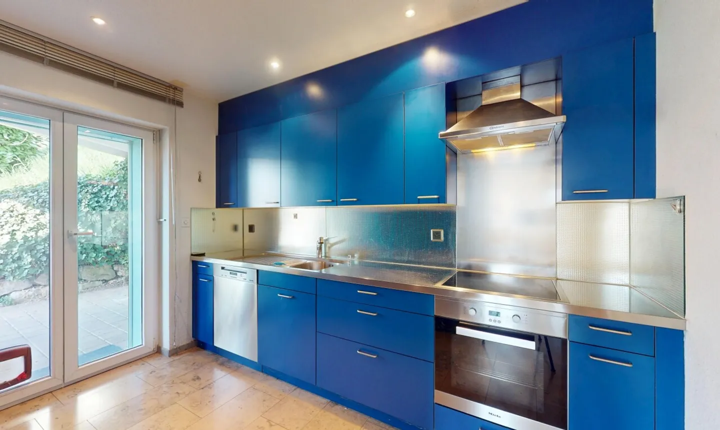 Maison individuelle dans un emplacement calme avec beaucoup d'espace et de potentiel - Photo 7 sur 13