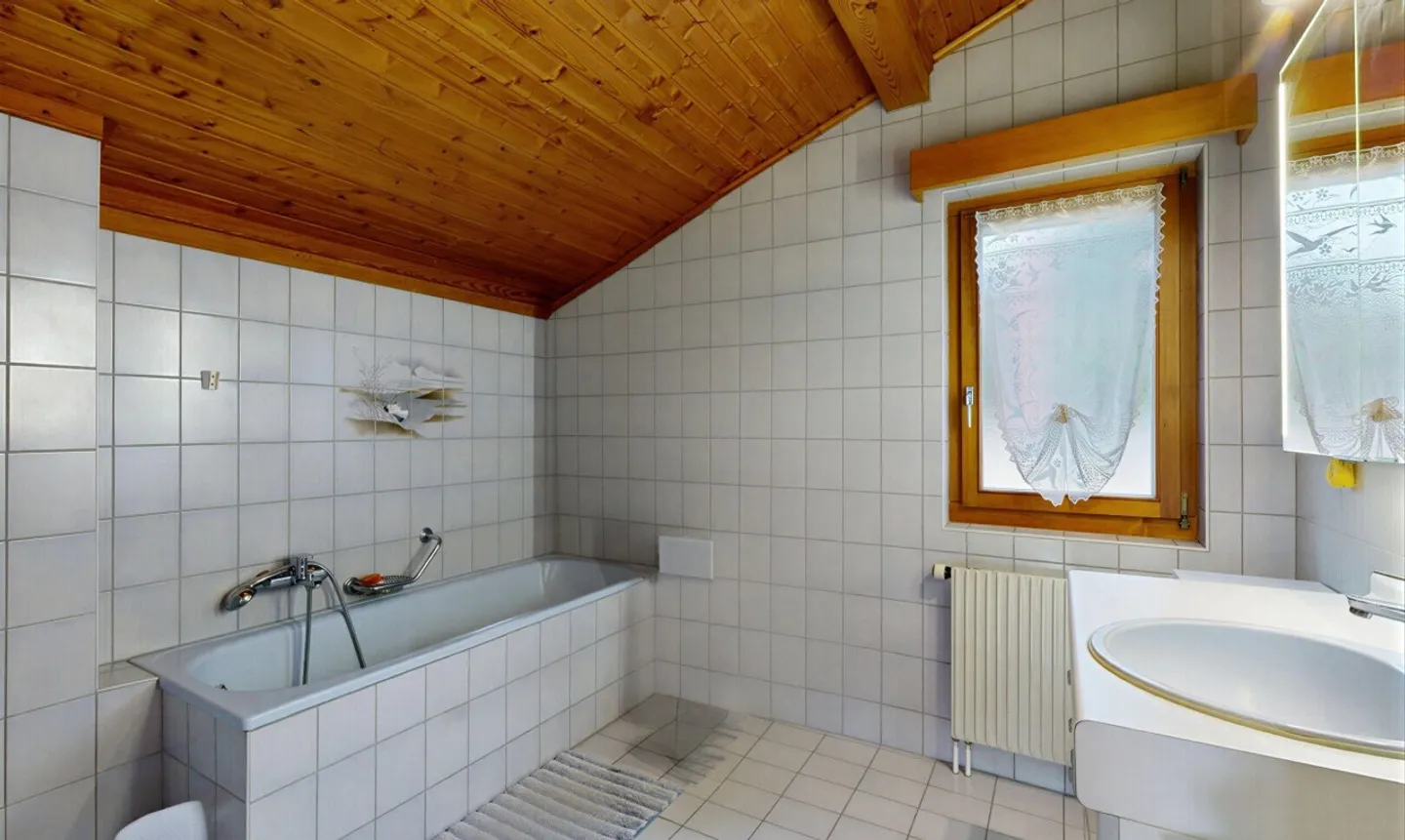 Splendida villa familiare a Bex: spazio e potenziale insospettato! - Foto 11 di 13