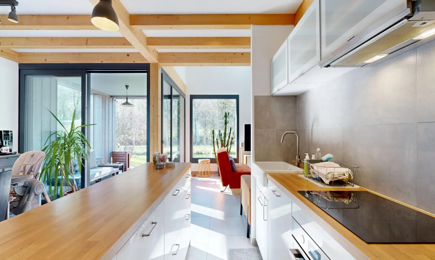 Family Villa with Terraces in Ecublens - Photo 5 of 11