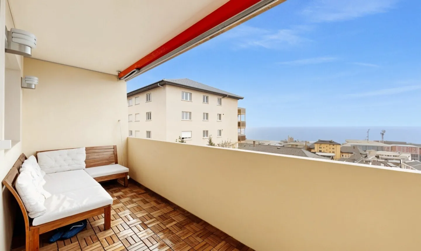 Apartement 3,5p rénové avec vue lac proche gare - Foto 2 di 11