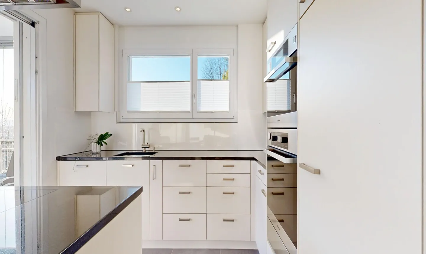 Moderno appartamento con terrazza di 4,5 stanze con vista mozzafiato - Foto 3 di 11