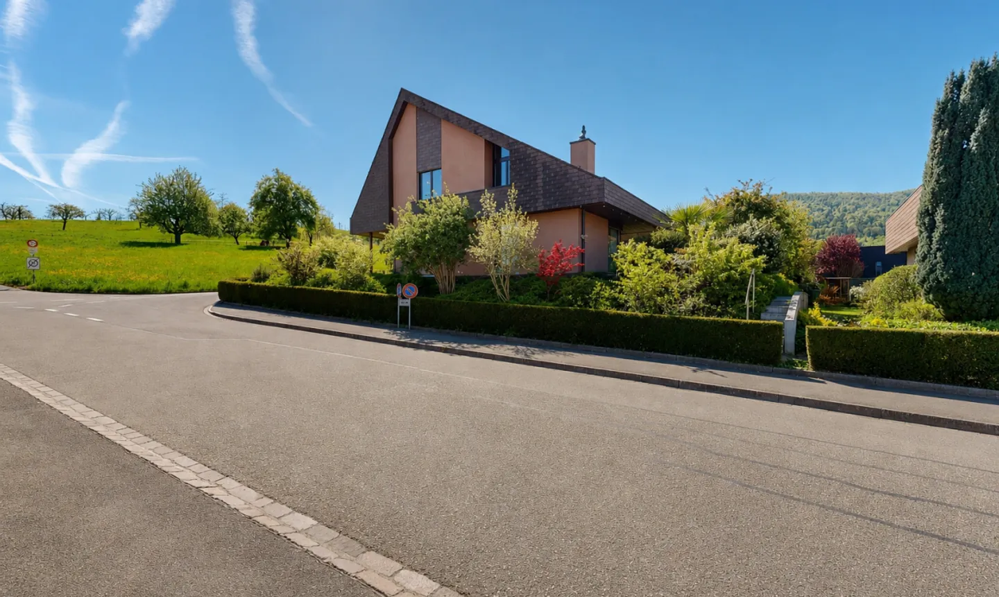 Spacious 6.5-room detached house on the edge of the building zone (on building lease) - Photo 1 of 11