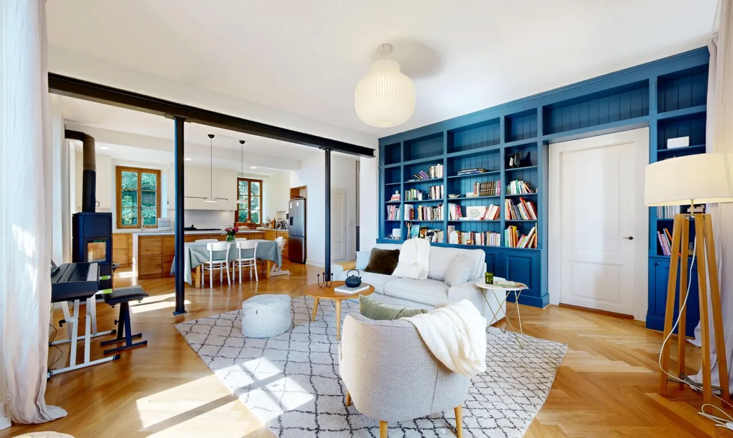 Magnificent renovated garden-level apartment in Saint-Légier - Photo 1 of 11