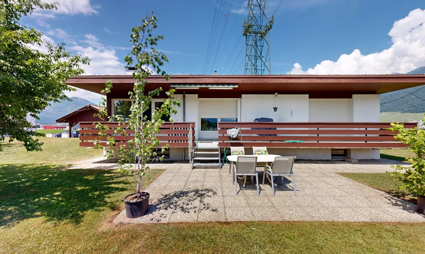 Exclusif: Villa de 2 chambres avec terrasse et jardin - Foto 2 von 11