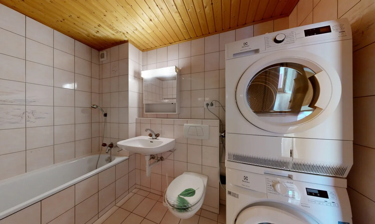 Immeuble mixte avec locaux commerciaux et appartement 3.5 pièces - Foto 10 von 11