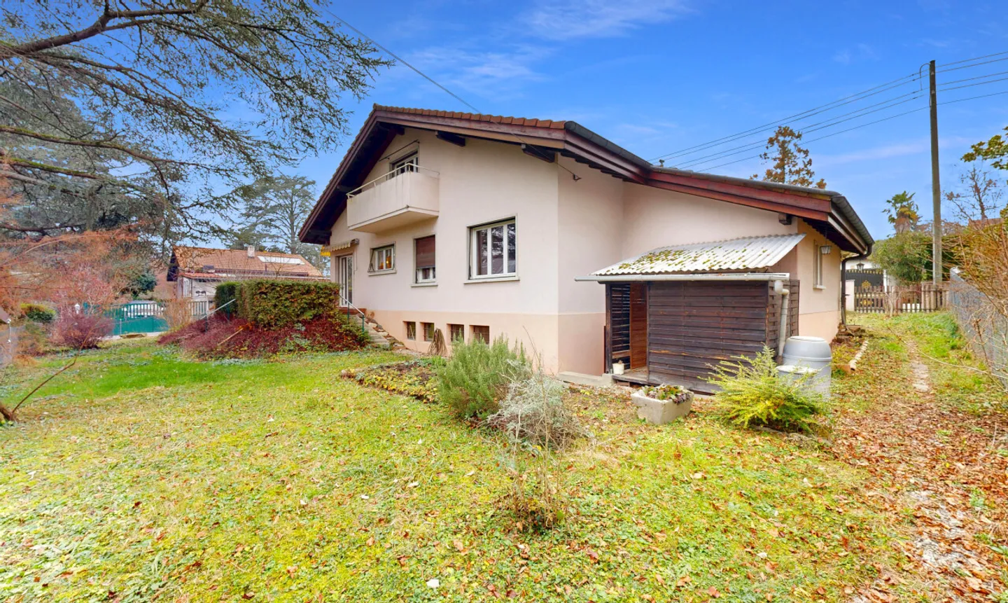 Onex, House with great potential - to renovate - quiet neighborhood - Photo 4 of 11