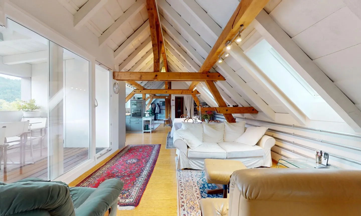 Einzigartige private Residenz in St-Imier - Selbsttragende Investition - Foto 7 von 11