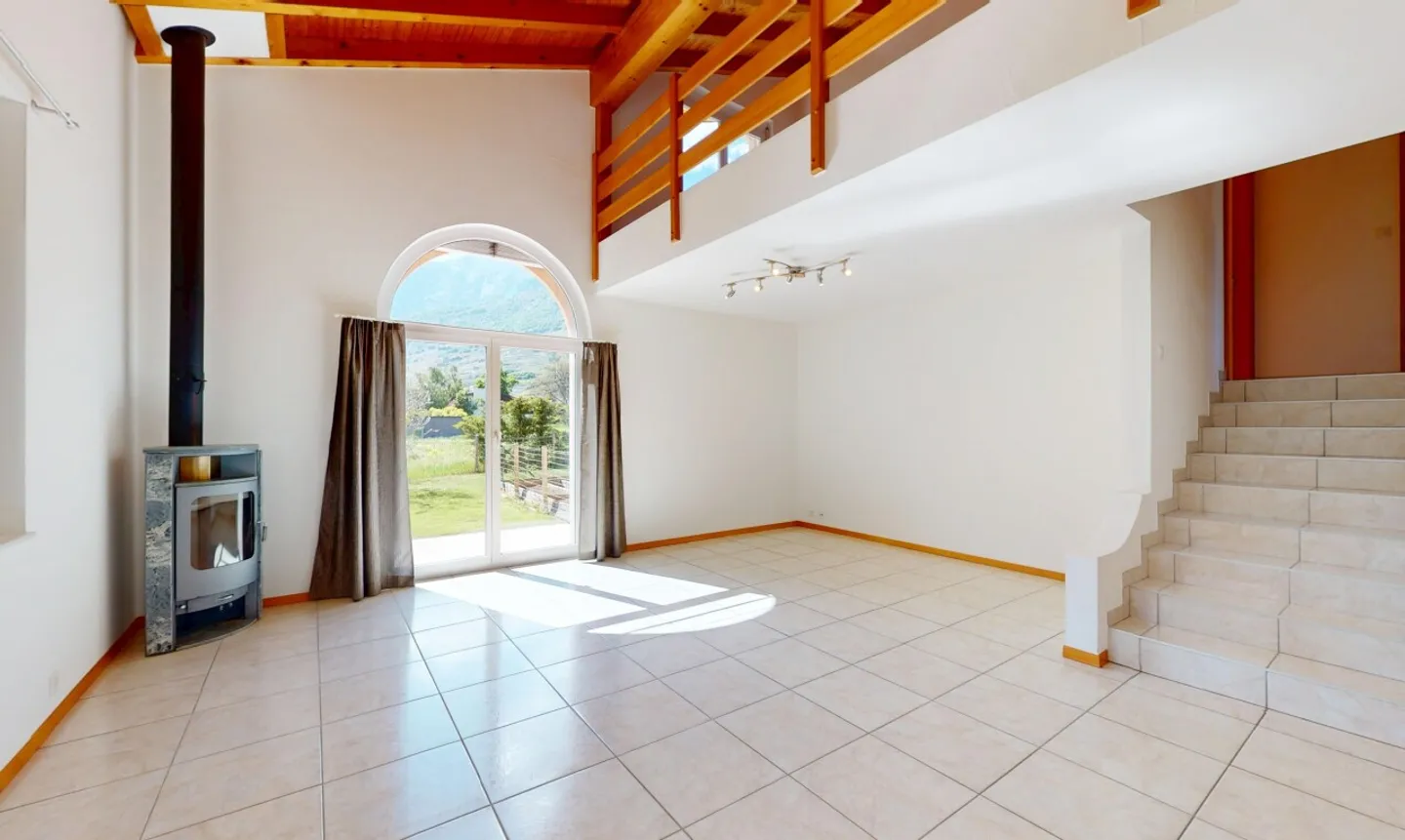 Geräumiges Familienhaus mit Garten in Vétroz - Foto 7 von 13