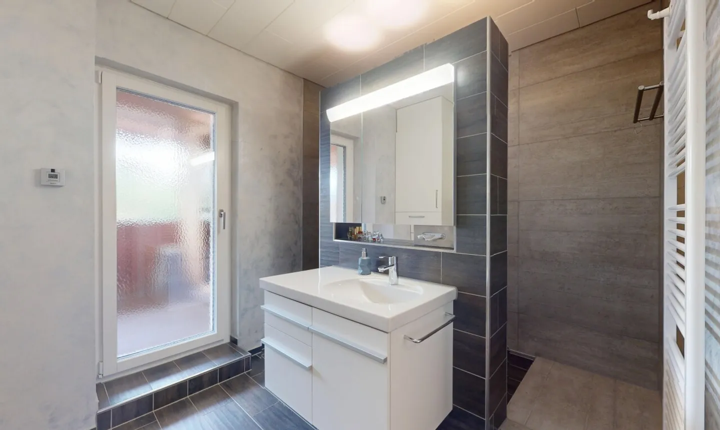 Casa unifamiliare storica del 1850 – Molto spazio, potenziale e futuro - Foto 7 di 13