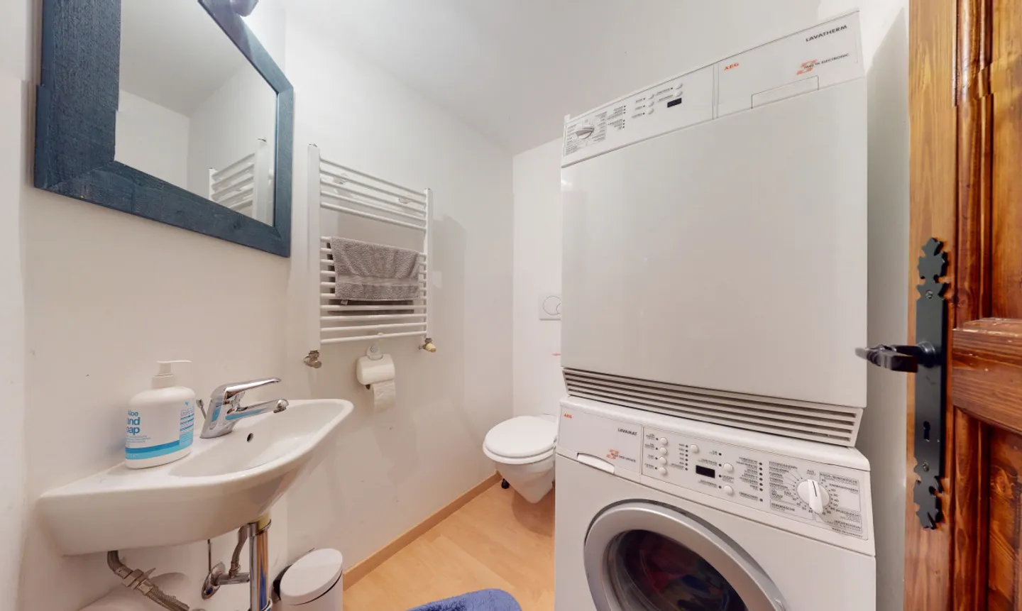 Superb property with character and great potential in the heart of St-Légier - Photo 11 of 13