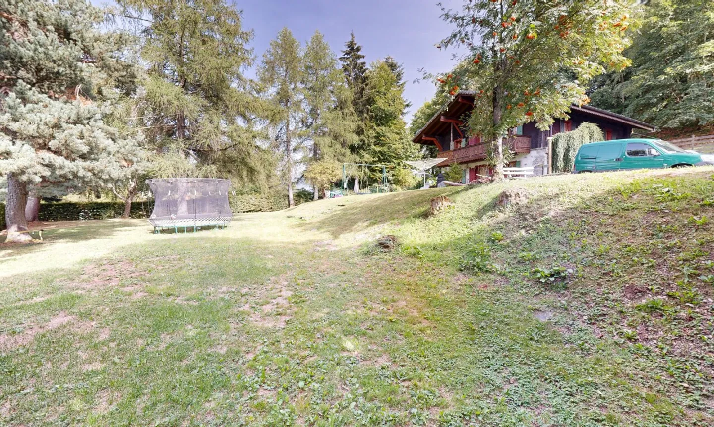 Les Giettes – Chalet de caractère sur un terrain d'exception - Photo 8 sur 11