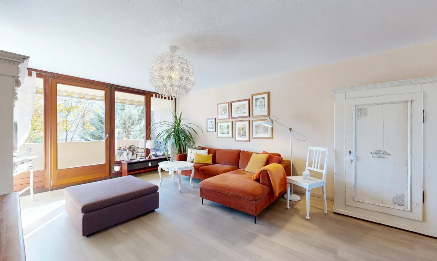 Geräumige Wohnung mit sonnigem Balkon - Foto 1 von 11