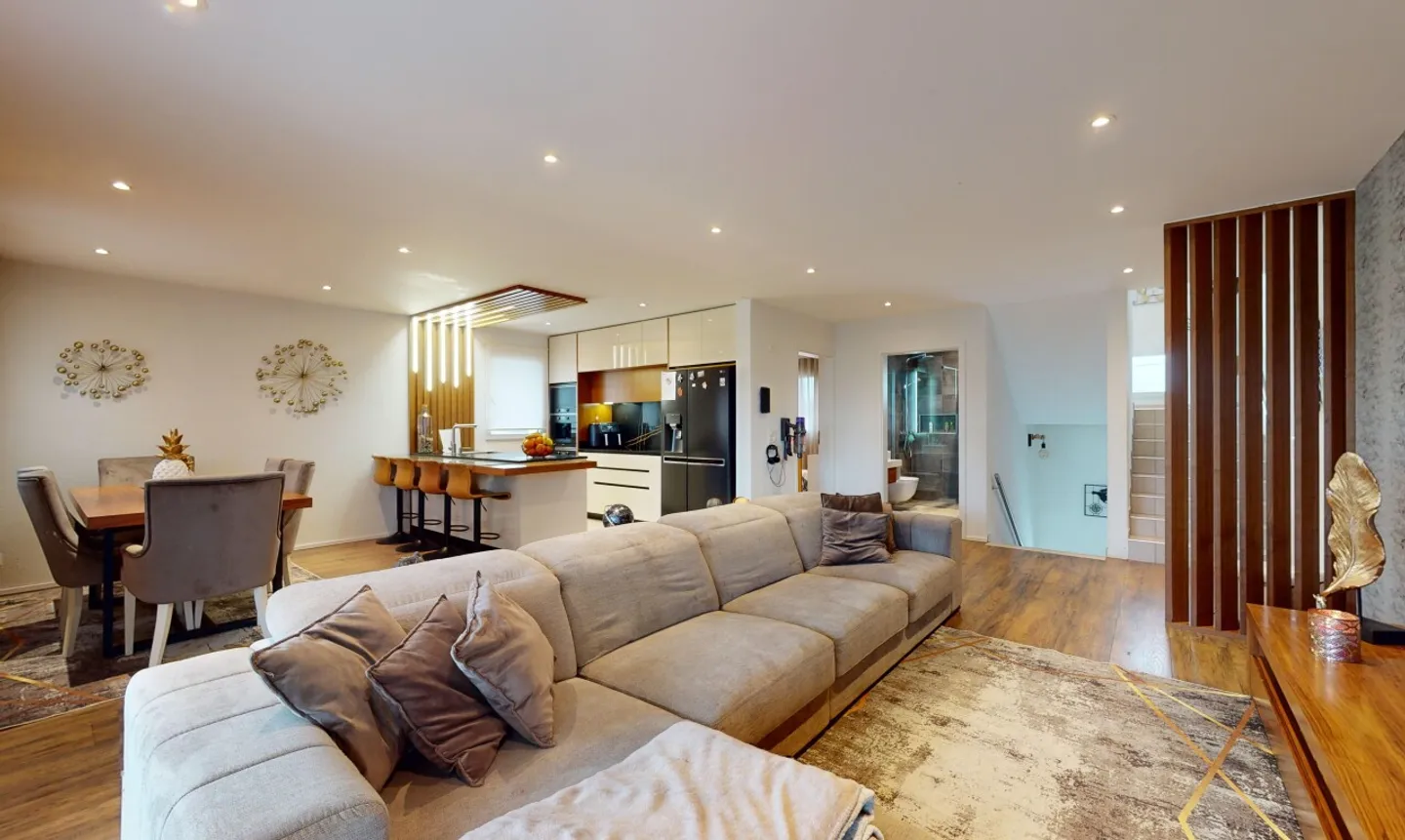 Jolie villa individuelle moderne avec jardin - Foto 1 di 13