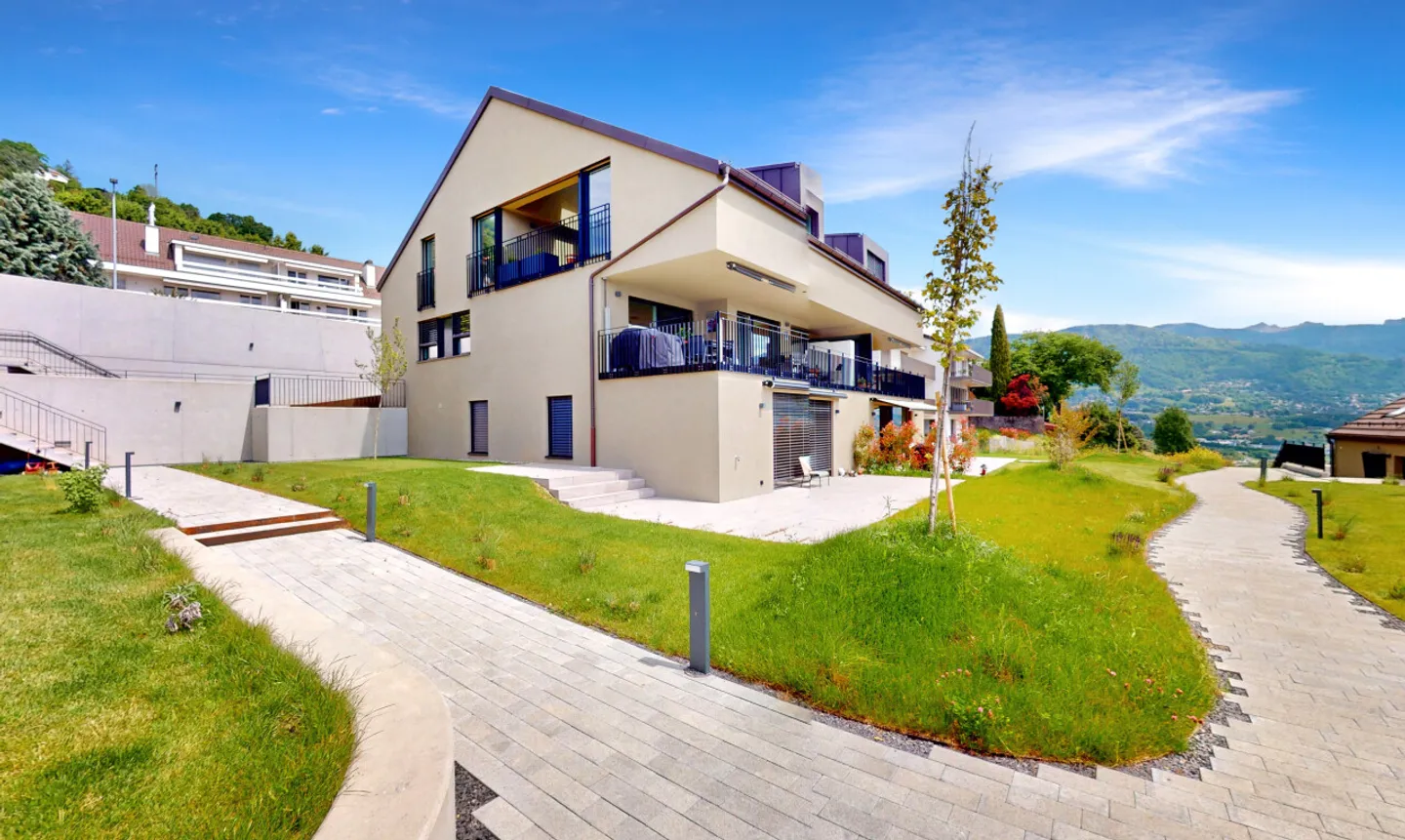 Stunning penthouse duplex with terrace and panoramic view - Photo 2 of 11