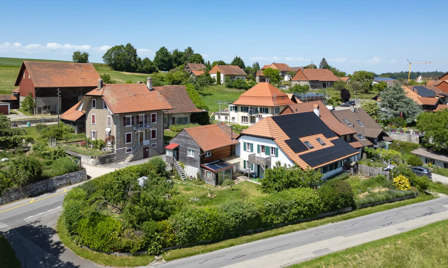 Charakterhaus mit Garten und Aussicht - Foto 1 von 11