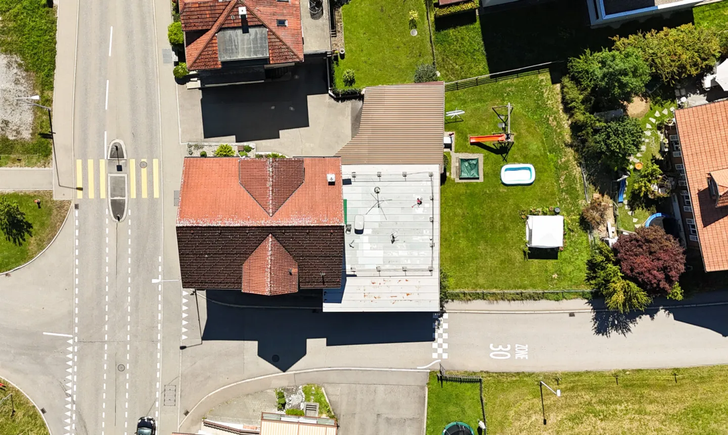 Attractive investment property with expansion and new construction options - Photo 5 of 11