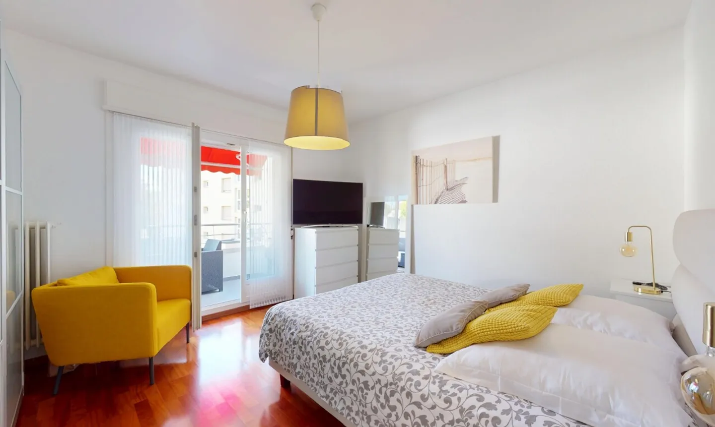 Very nice apartment like new with balcony and garage! - Photo 10 of 13