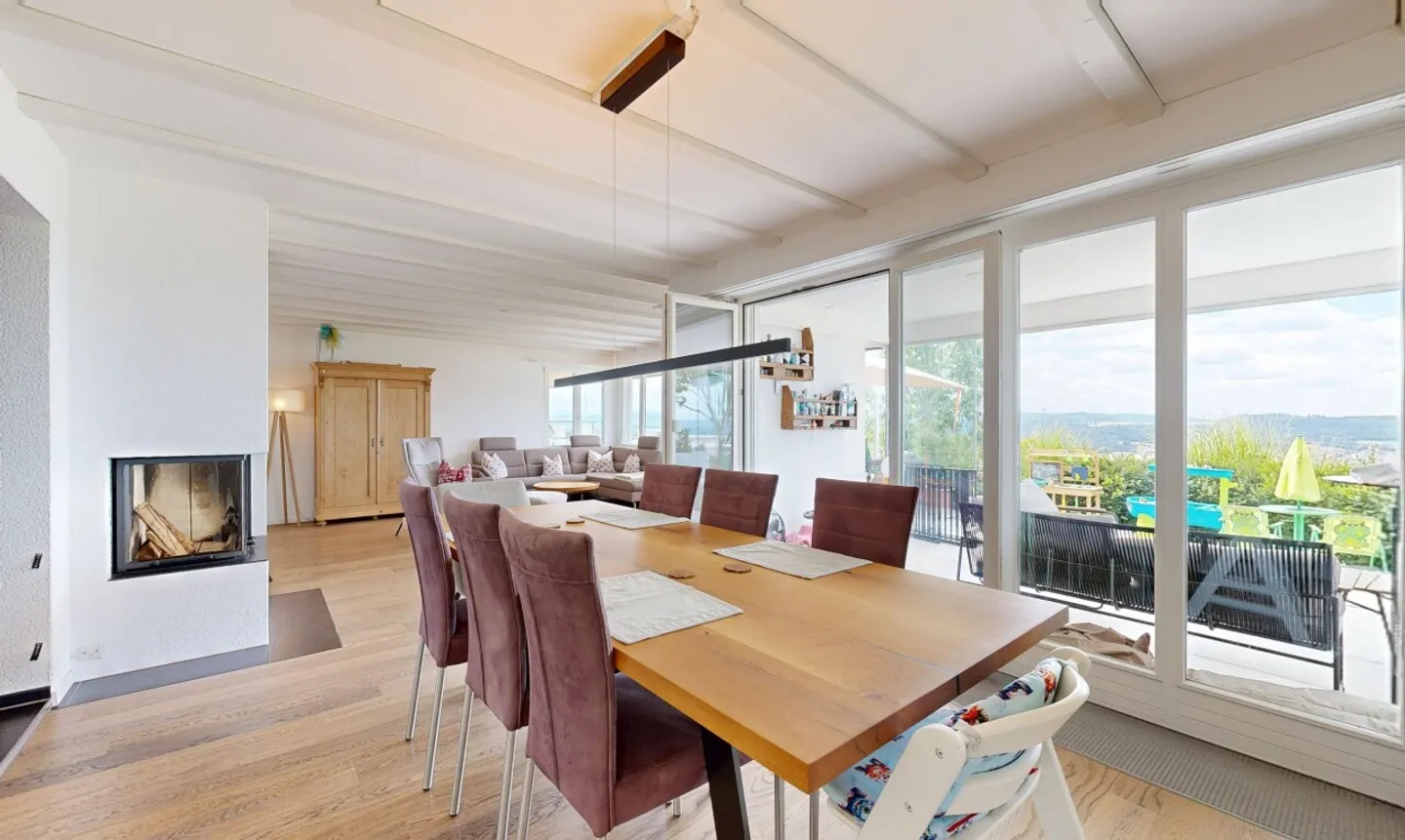 Appartement exclusif de 5,5 pièces en position élevée avec vue dégagée - Photo 3 sur 11