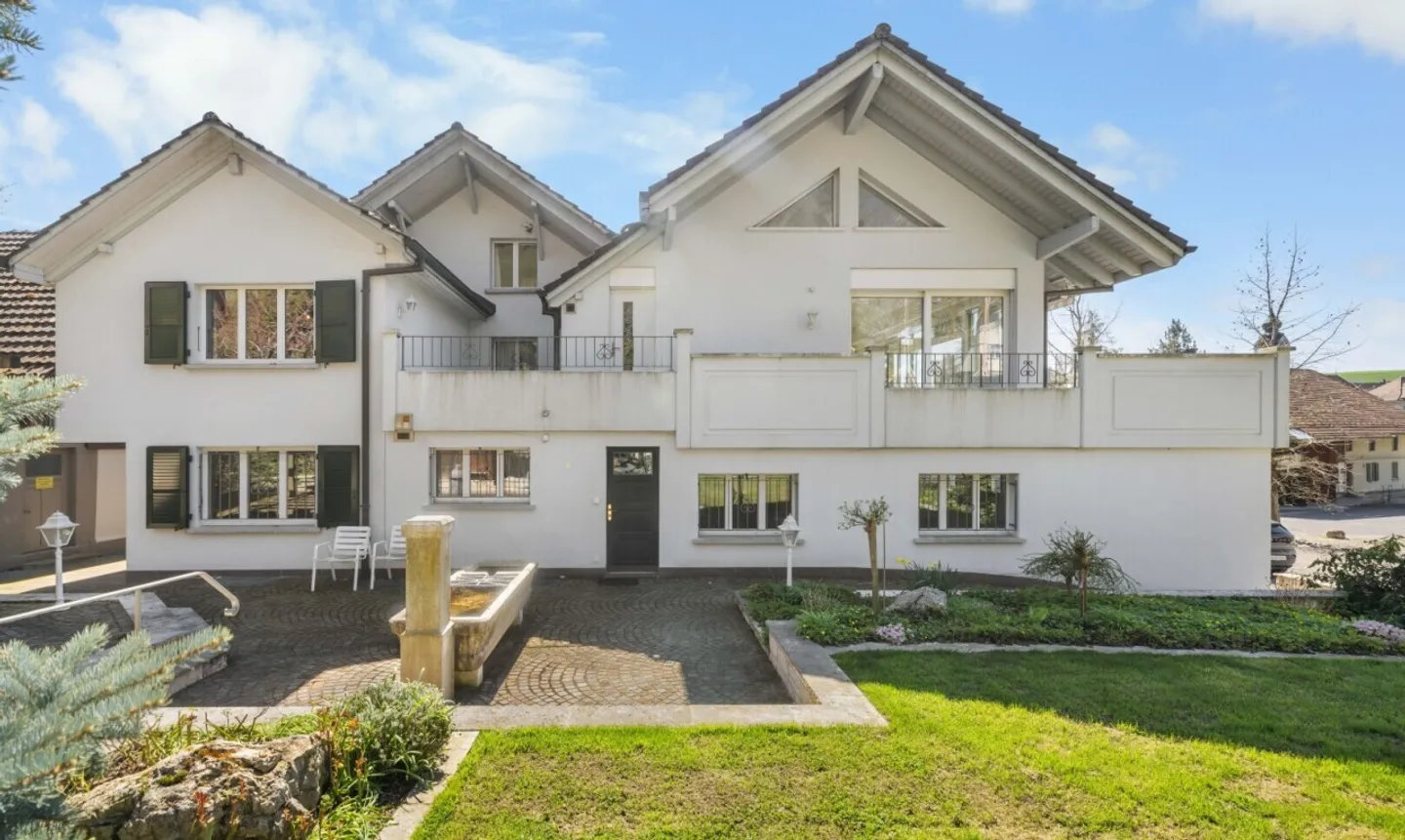 Stilvolles Mehrgenerationenhaus - Foto 3 von 11