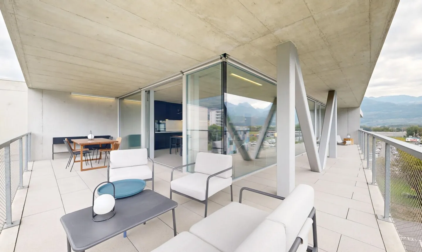 Exclusive: superb loft with panoramic view - Photo 3 of 11