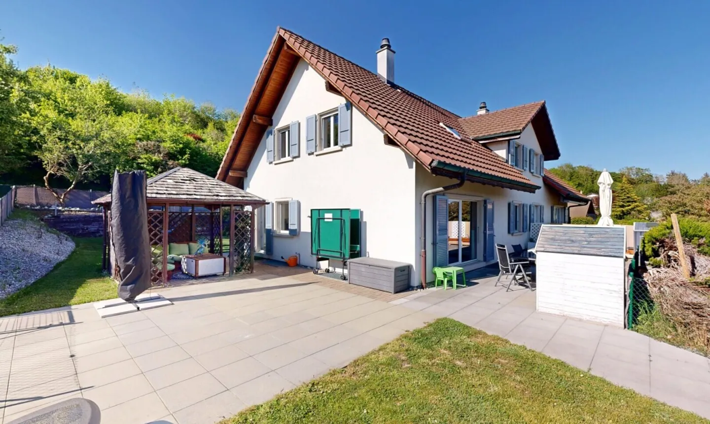 Charming semi-detached villa with unobstructed view - Photo 3 of 11