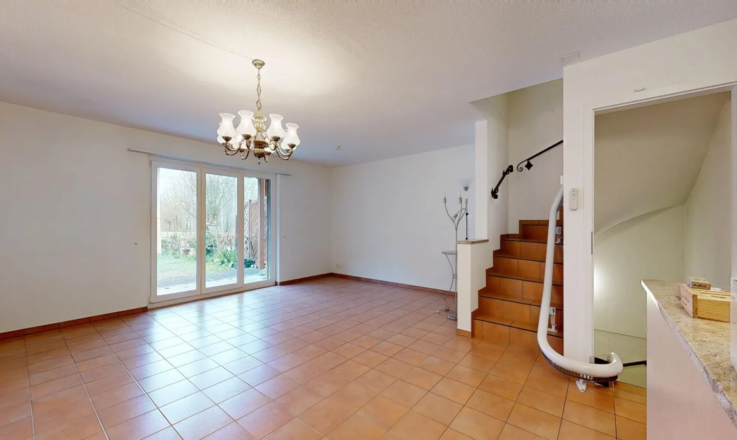 5.5 Room Terraced House with Garden, Converted Attic & Stair Lift - Photo 1 of 11