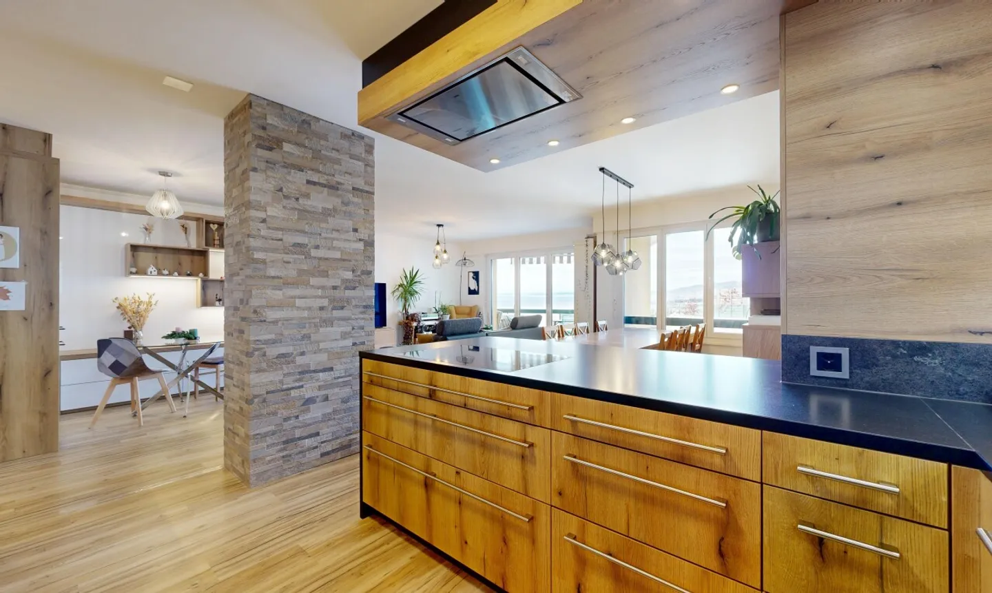 Stupendo appartamento ristrutturato di 4.5 stanze con vista lago a Montreux-Territet - Foto 9 di 11