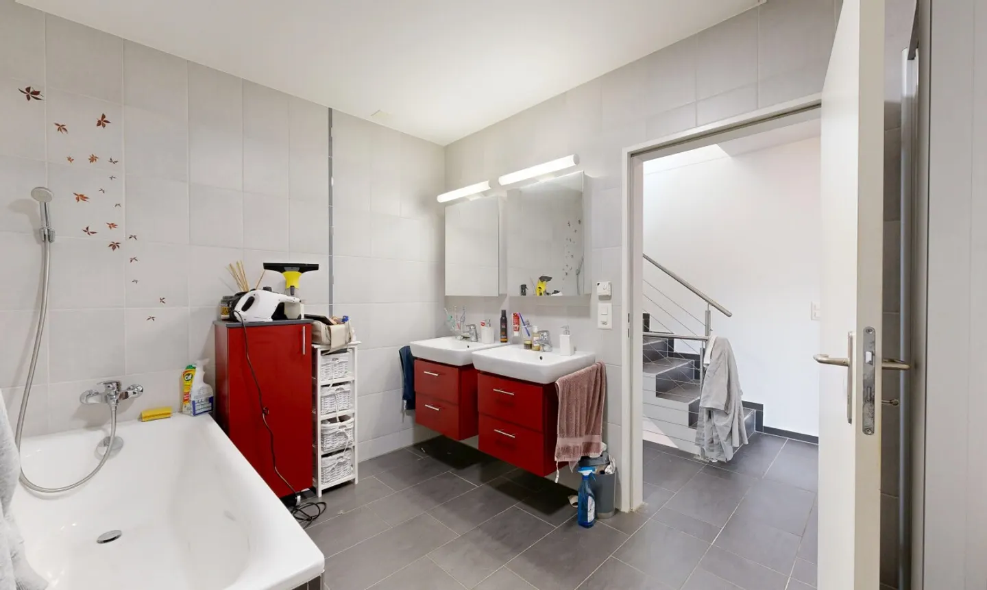 4.5-Room Semi-Detached House with Garden, Terrace & Panoramic View - Photo 10 of 11