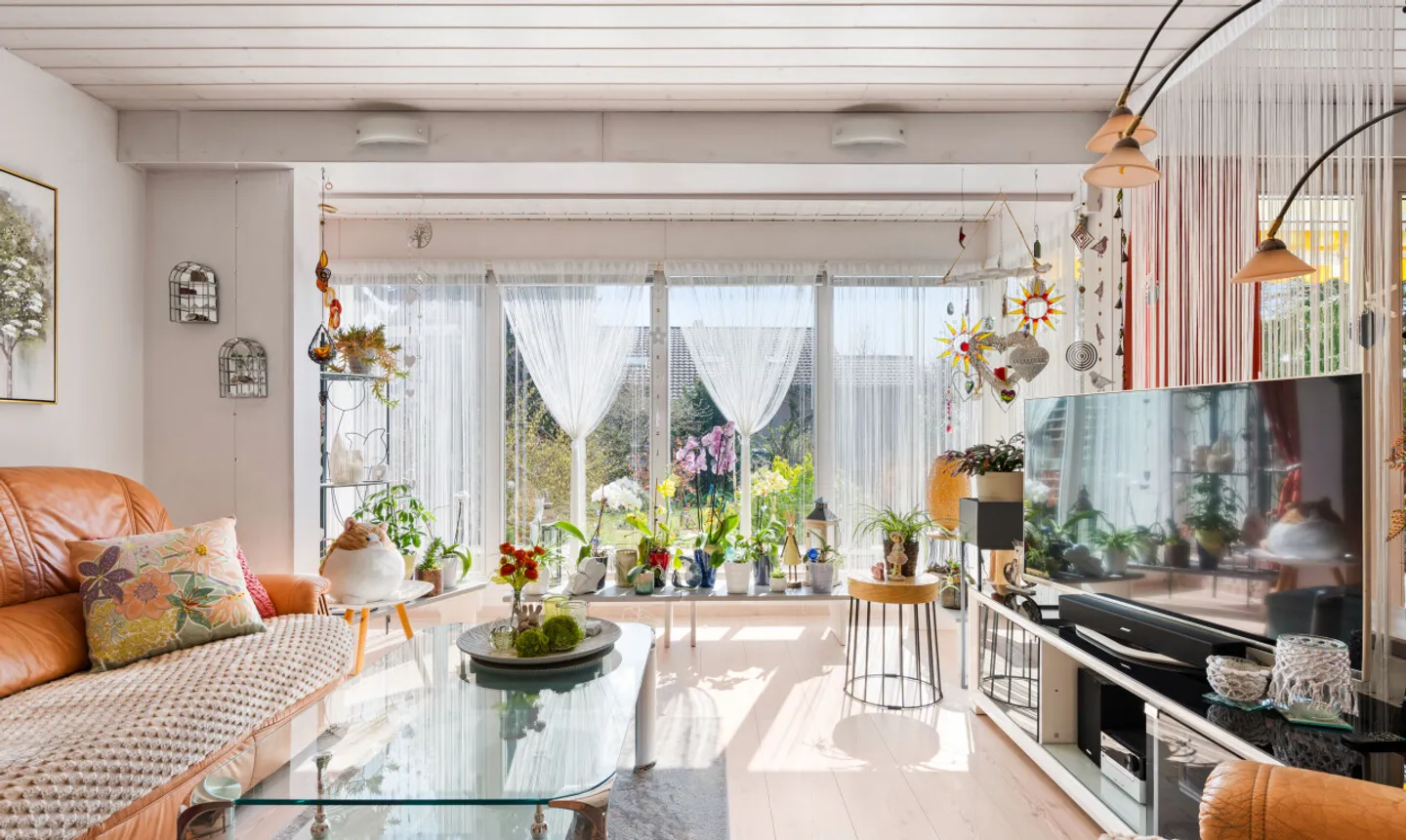 Geräumiges Familienhaus mit Garten in ruhiger Umgebung - Foto 4 von 13