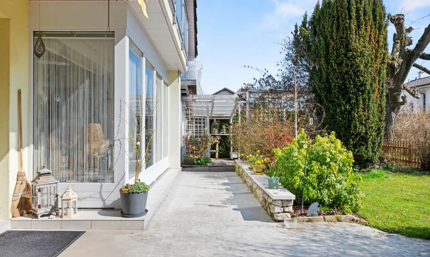 Geräumiges Familienhaus mit Garten in ruhiger Umgebung - Foto 11 von 13