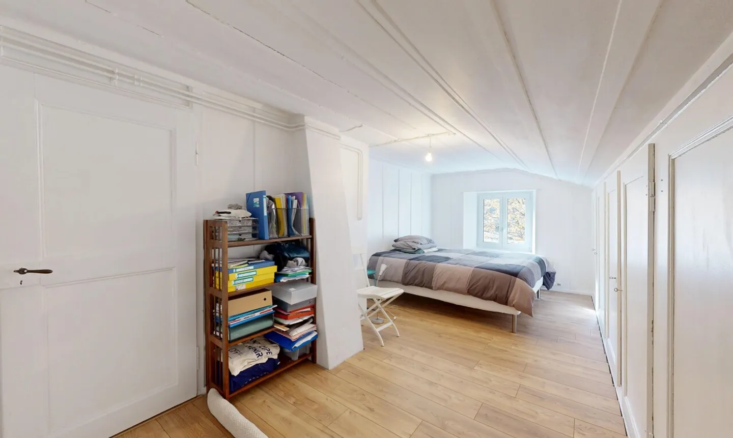 Maison bien située avec 2 unités, grand jardin et vue sur la forêt - Photo 10 sur 11