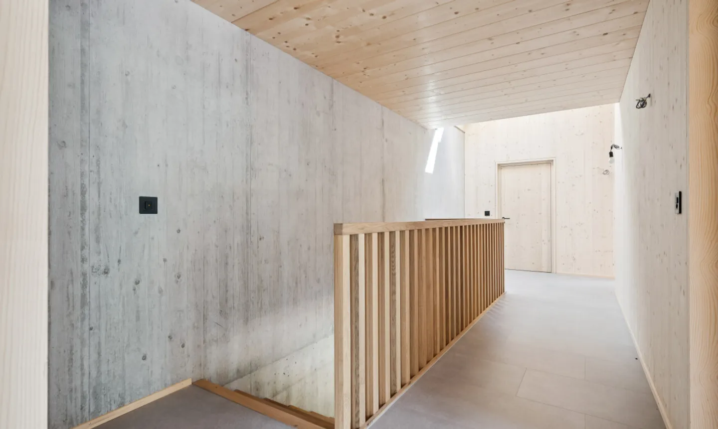 Modern architecture and spacious living in Küblis - Photo 7 of 11